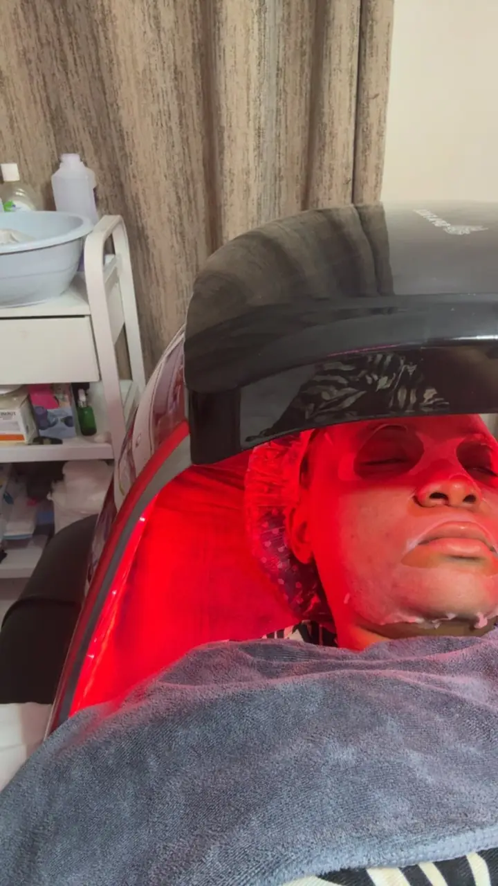 LED light therapy facial